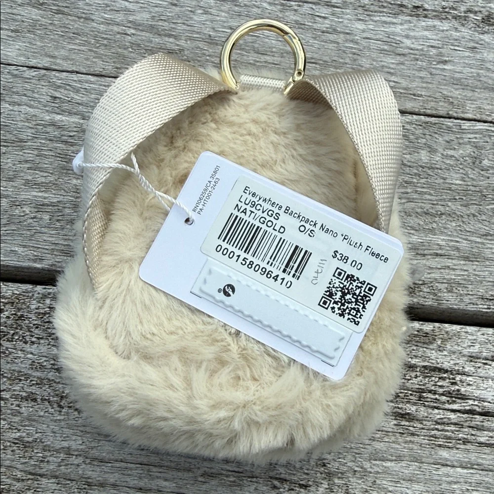 Lululemon Everywhere Nano Backpack Plush Fleece Natural Ivory/Gold‎ nwt